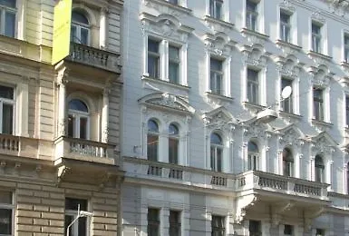 Brezina Hotel Praga